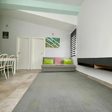 Apartment La Petite Maison