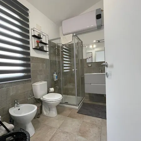 La Petite Maison Apartment *
